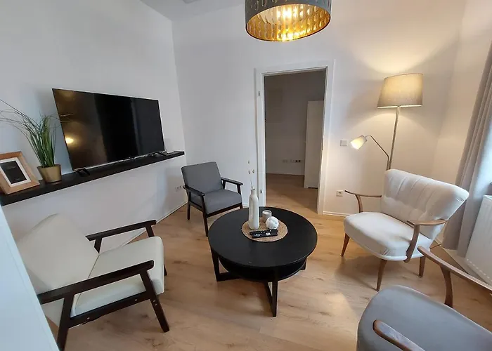 Gemuetliche Familienwohnung In Der Naehe Des Nordparks Und Des Norparkcenters! * 比勒费尔德